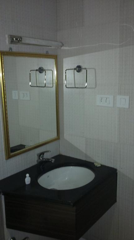 Hotel Sea Palace Coulão Quarto foto